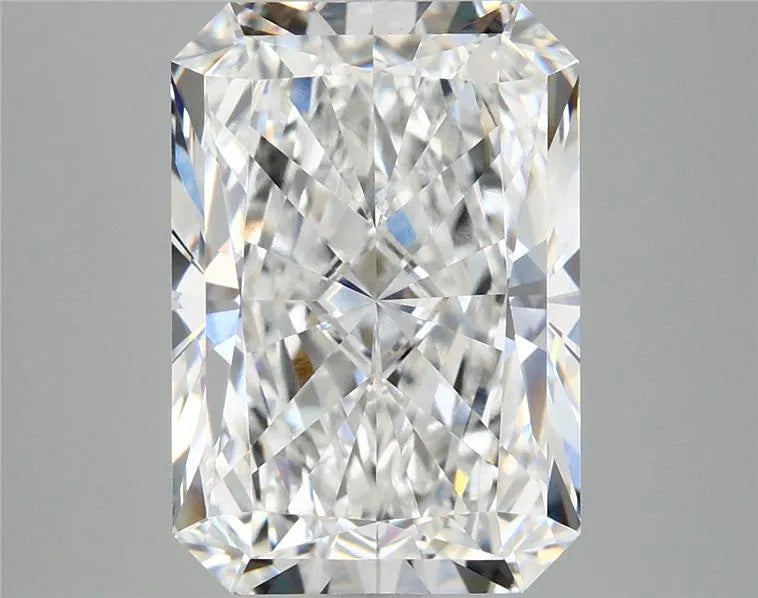 5.10ct Radiant Lab Grown Diamond (Colour E, Clarity VVS2, IGI Certified)