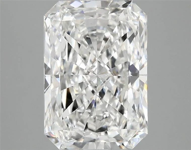 3.01ct Radiant Lab Grown Diamond (Colour F, Clarity VVS2, IGI Certified)