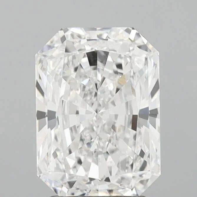 2.53ct Radiant Lab Grown Diamond (Colour E, Clarity VVS2, IGI Certified)