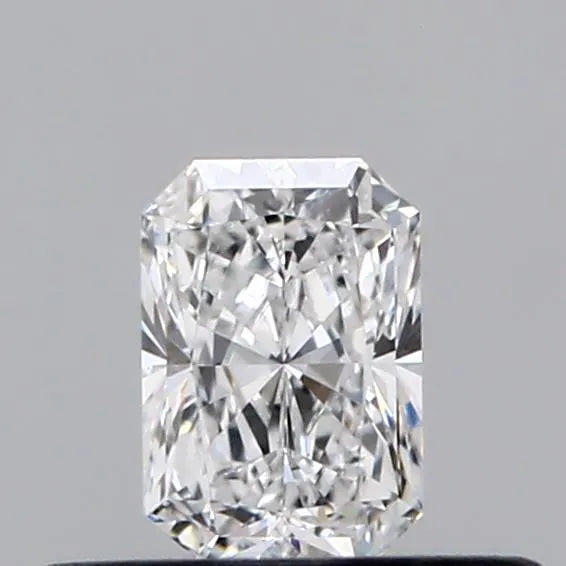 0.34ct Radiant Lab Grown Diamond (Colour D, Clarity VS1, IGI Certified)