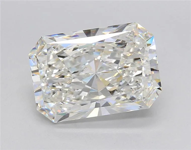 4.51ct Radiant Lab Grown Diamond (Colour F, Clarity VVS2, IGI Certified)